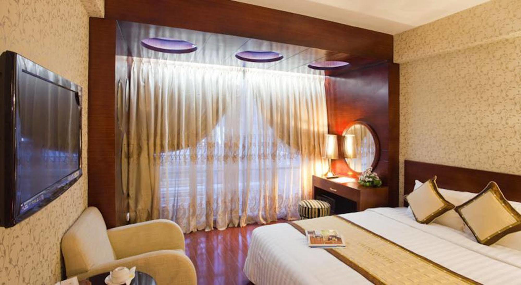 Millennium Hanoi Hotel Exterior photo